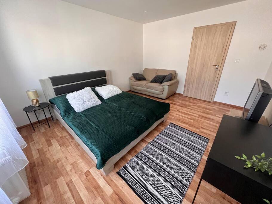 Apartman Centrum Sturka Мартін Екстер'єр фото